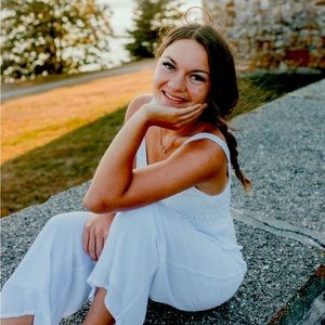 Meet your Posher, Olivia